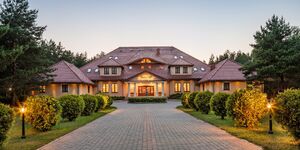 Hotel - Dworek Tryumf kat.***