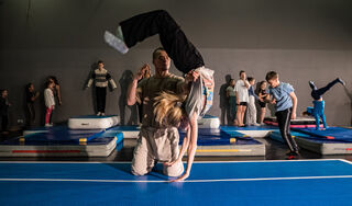 DanceOFFnia Studio Działań Kreatywnych - Taniec i Akrobatyka