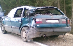 Białoruski samochód osobowy zderzył się z szynobusem 