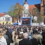 Tysiące białostoczan na pożegnalnej Mszy Św. Krzysztofa Putry