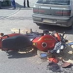 Kleosin: Motocyklista rozbił się o "osobówkę"