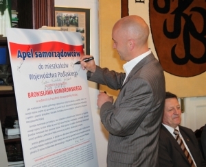 Podlascy samorządowcy popierają Bronisława Komorowskiego