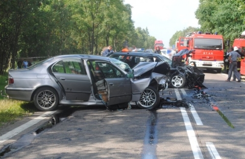 "Czołówka" na drodze krajowej nr 8. Sześć osób w szpitalu