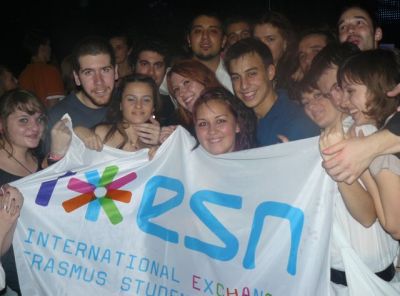 Dołącz do międzynarodowej sieci Erasmusów