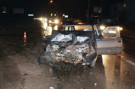 Wypadek poloneza i tira. 3 osoby w szpitalu