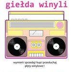 Giełda winyli z muzyką na pierwszym planie