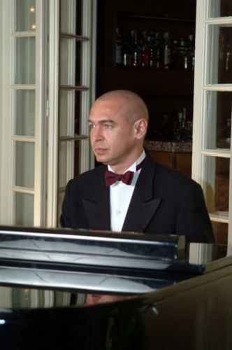Jeden z najbardziej kontrowersyjnych pianistów świata zagra w filharmonii