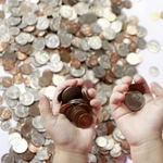 Pieniądze sprzed denominacji pomogą dzieciom