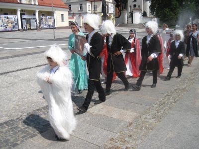 Festiwal Kultur. Artystyczna lekcja tolerancji w Szkole Podstawowej nr 12