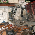 Wasilków: ciężarówka wjechała w sklep