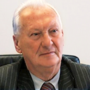 Wykład o kryminologii i nadanie tytułu doctor honoris causa UwB prof. Brunonowi Hołystowi