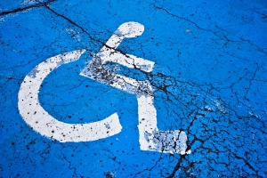 Karty parkingowe niepełnosprawnym będą wydawane w innym miejscu
