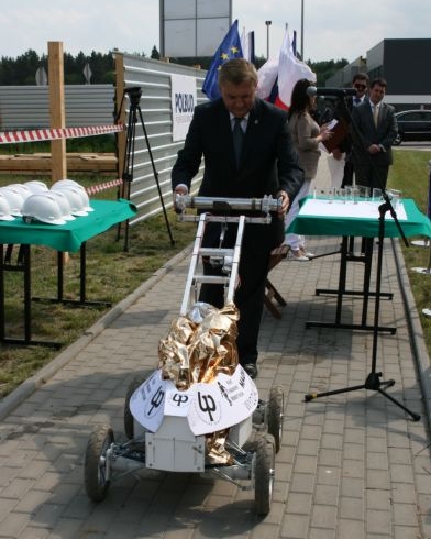 Kamień pod Park Naukowo-Technologiczny wmurowany