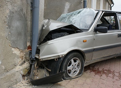 Pijany spowodował śmiertelny wypadek i uciekł z miejsca zdarzenia