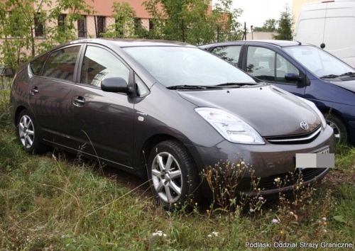 Na podlaskiej granicy zatrzymano drogie kradzine auto