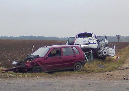 Śmiertelne zderzenie dwóch osobówek