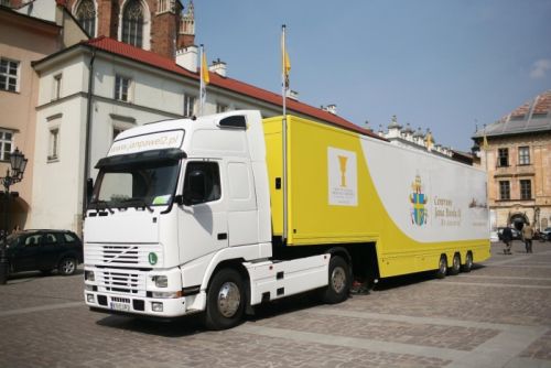 Mobilne Muzeum Jana Pawła II z wizytą w Białymstoku