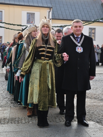 Prezydent po raz czwarty zatańczy Poloneza z maturzystami