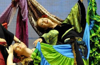Orientalne tańce i akustyczne granie w Supraślu [wideo]
