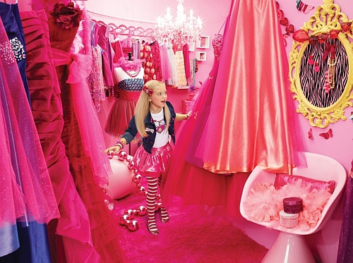 Projektuj z Barbie - modowe wyzwanie dla małych fashionistek