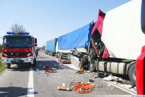 Tragiczny karambol na krajowej "ósemce"