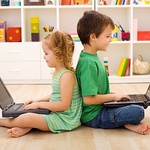 Czy dzieci potrafią spędzić wakacje bez komputera?