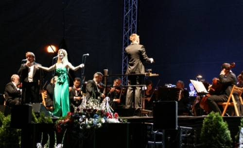 Dni Białegostoku. Orkiestra Sinfonia Varsovia zagrała na Plantach, przed nami koncert Caro Emerald