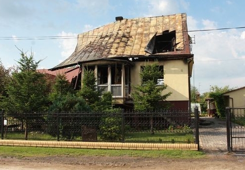 Pożar w Bielsku Podlaskim. Dwie osoby walczą o życie