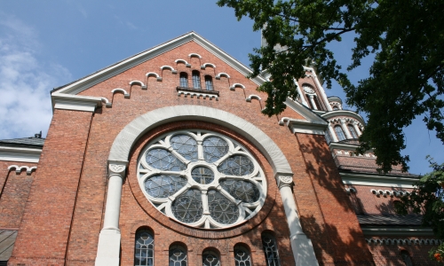 Lato z zabytkami. Zwiedzanie kościoła św. Wojciecha i Muzeum Archidiecezjalnego z przewodnikiem