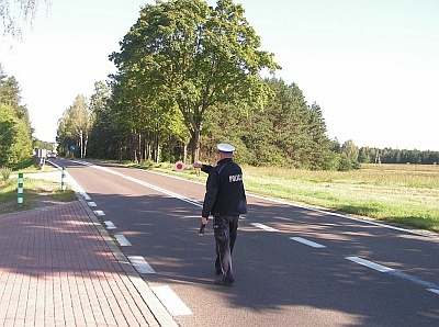 Policja sprawdza bezpieczeństwo na  krajowej ósemce