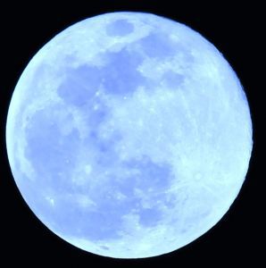 Niebieska pełnia Księżyca - obserwuj unikatowe zjawisko