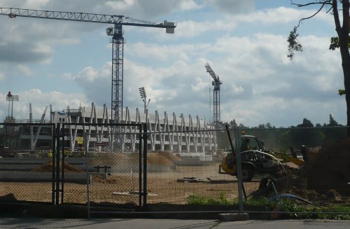 W lutym będzie gotowa połowa stadionu - zapewnia wykonawca