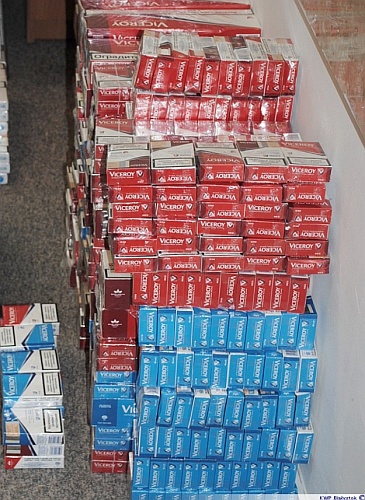 Policjanci znaleźli 1400 paczek papierosów bez akcyzy