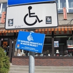 Parkujesz w miejscu dla niepełnosprawnych? Uważaj na mandaty