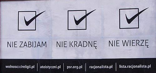 Ateiści postawili billboard  przy Dworcu PKS