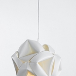 Designerska lampa z plastikowych odpadów. Bezpłatne warsztaty w Galerii Arsenał