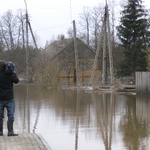 Podlaskie. Rzeki podtapiają drogi i gospodarstwa