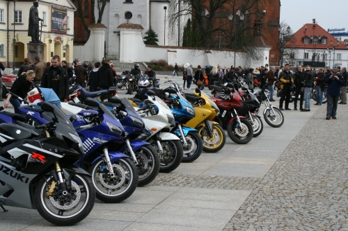 Motoserce zabiło w centrum Białegostoku. Motocykliści oddawali krew