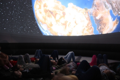 Jedyne w Polsce mobilne planetarium w białostockim centrum handlowym