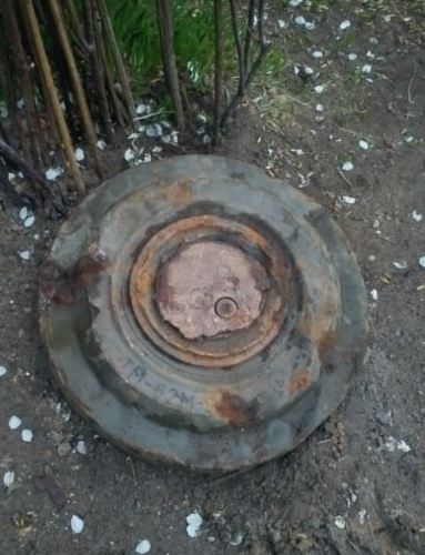 Mąż znalazł minę przeciwpancerną. Żona próbowała ją sprzedać