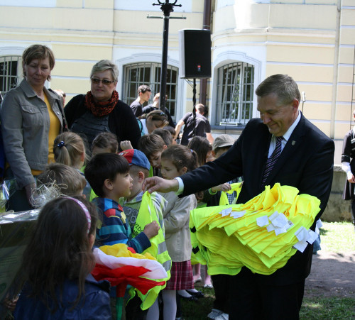 Święto najmłodszych. Przedszkolaki bawiły się z prezydentem Truskolaskim