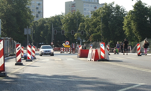 Roboty na ul. Sienkiewicza. Obowiązuje zakaz parkowania