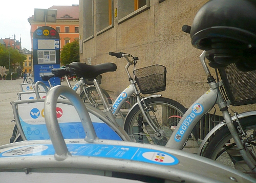 Wypożyczalnia rowerów miejskich z opóźnieniem