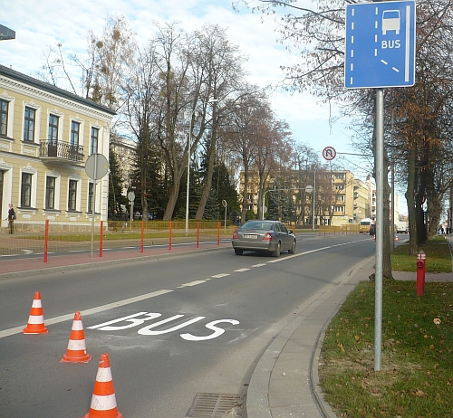 Na ul. Sienkiewicza już obowiązują buspasy. Mogą posypać się mandaty