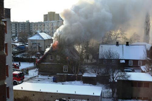 Pożar domu przy ul. Żytniej. Ewakuowano 6 osób