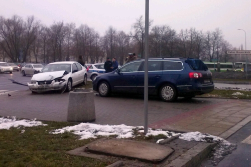 Kolizja trzech aut. Zakorkowane centrum Białegostoku
