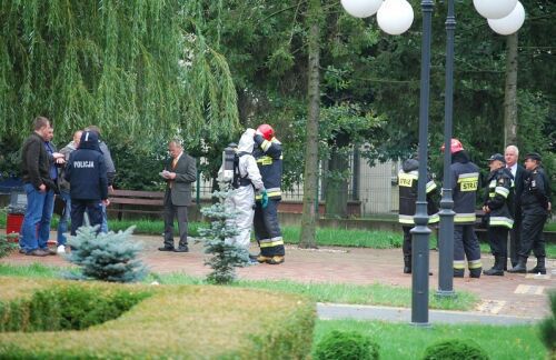 Alarm bombowy w dwóch białostockich szkołach. Policja szuka ładunku