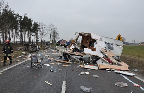 Karambol na drodze nr 61. Zderzyły się cztery auta