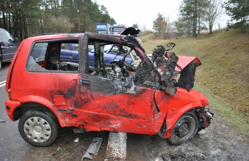 Tragiczny wypadek. Kobieta spłonęła w cinquecento