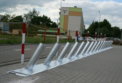 BiKeR. Już zaczęto ustawiać stacje rowerowe